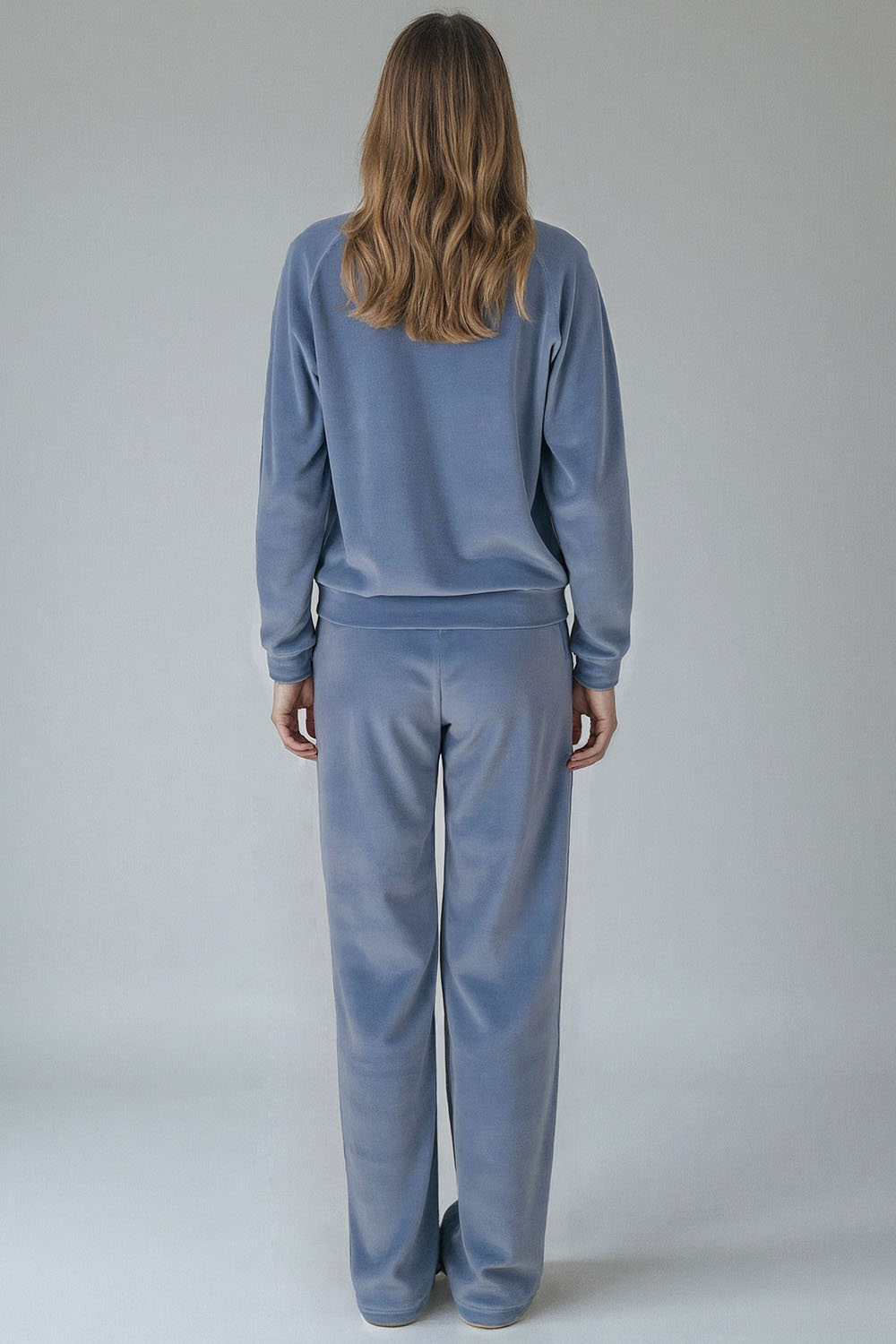 Vivisence Damen Trainingsanzug Set Zweiteiler Aus Velours Mit Sweatshirt Und Hose Lockerer Schnitt Rundhals Seitentaschen Elastischer Bund, Blau