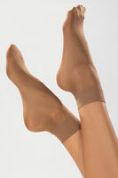 Vivisence Women's Socks 20 DEN Classic Ladies Socks With Soft And Comfortable Fit Wide Welt That Does Not Press And Ensures Secure Hold Invisible Toe Reinforcement, beige