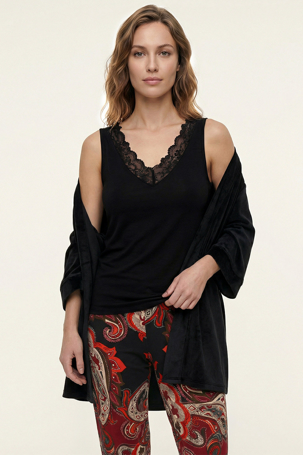 Vivisence Damen Pyjama Set Dreiteilig Aus Viskose Mit Spitze Für Sanfte Nächte, Schwarz