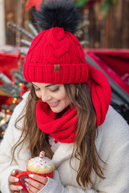 VIVISENCE Wintermütze mit Bommel Damen Warmes Ideal Für Kalte Wintertage 7014, rot