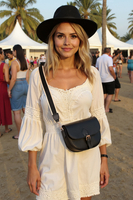 Vivisence Damen Schultertasche Magnetverschluss mit Zierstreifen, Schwarz