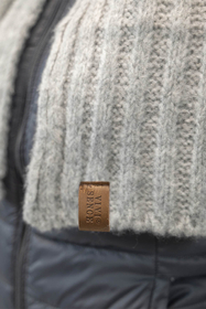 Vivisence Women's Pom Pom Hat Fleece Lined Winter Set With Matching Pom 70107, light grey