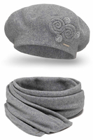 Vivisence Femme Ensemble Élégant Béret Et Écharpe Automne et Hiver En Laine Style Classique Ajustement Parfait Confort Thermique Accessoire Idéal Pour Les Froides Journées 7037Kmpl, gris clair