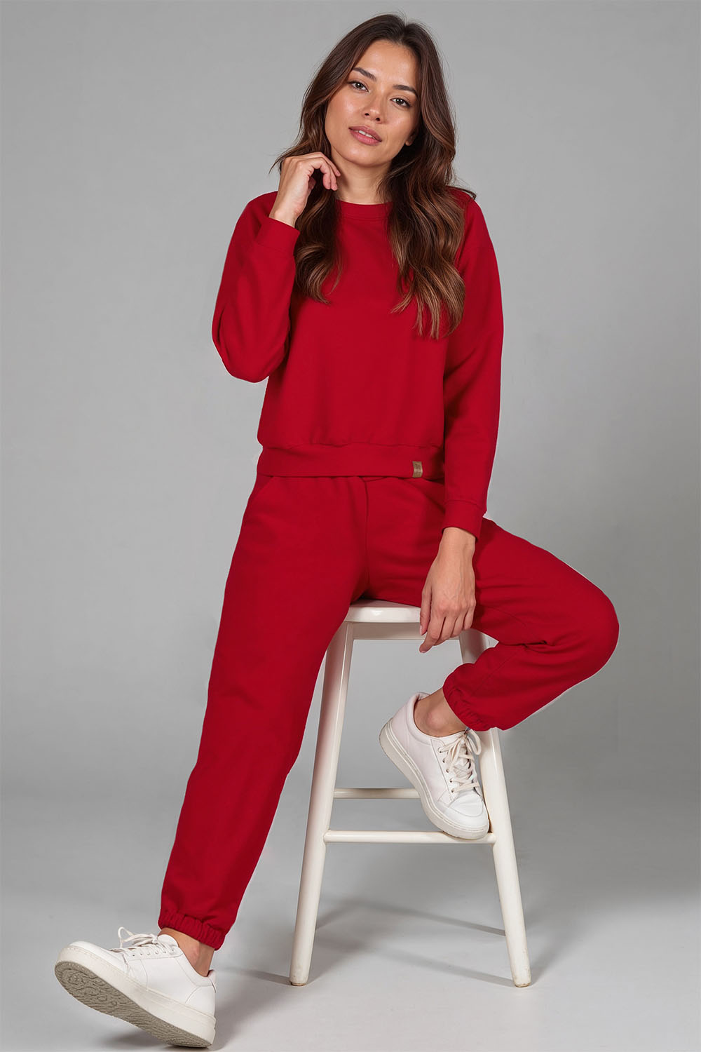 Vivisence Women's Tracksuit Two Piece Lounge Set With Classic Sweatshirt And Tapered Joggers Featuring Elastic Waist Ribbed Cuffs And Side Pockets For Everyday Comfort 9204kmpl, Red