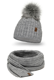 Vivisence Femme Bonnet Et Écharpe Pour l'Automne et l'Hiver À Pompon Chauds Doublés De Polaire Anti-Statique Idéal Pour Les Hommes Élégants Parfait Pour Froides Journées 7015Kmpl, gris clair