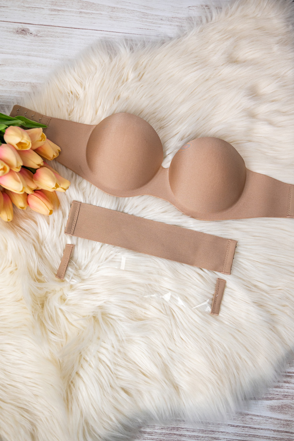 Vivisence Trägerloser BH Damen, Nahtloser Rückenfreier für Abendkleider und Brautkleider, Bandeau BH, Thermisch geformte Cups Silikon Musterlos 1065, Beige