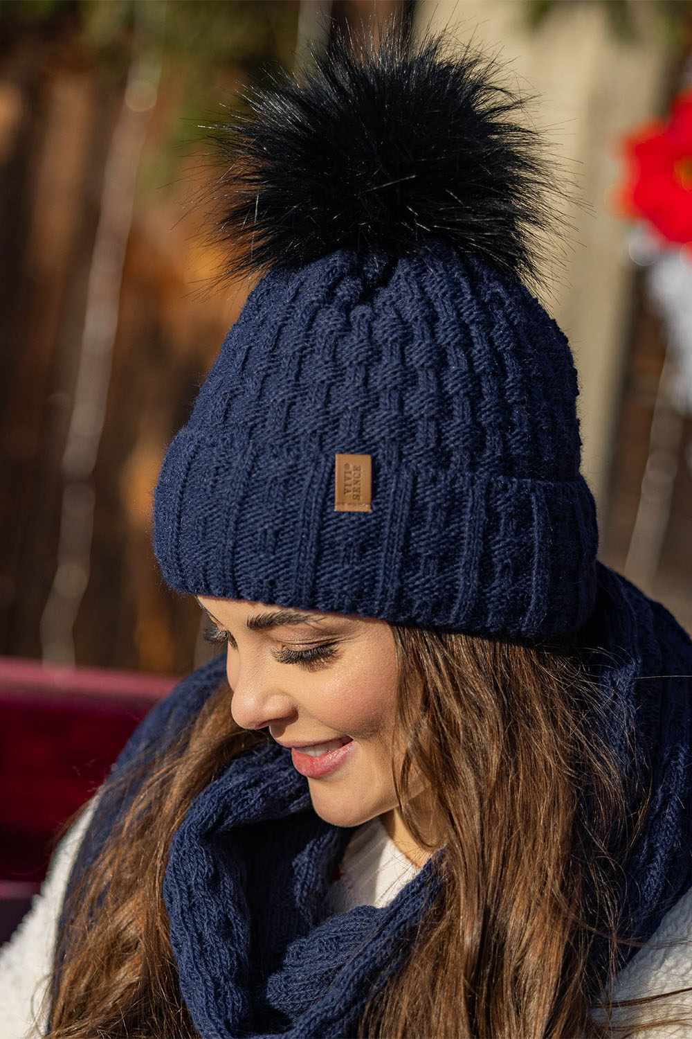 Vivisence Bonnet Femme Avec Pompon Doublé En Polaire Tricoté Pour L’Hiver 7015, bleu foncé
