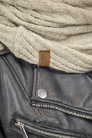 Vivisence Damen Loopschal Zweifach Gefaltet Ideal Für Kalte Wintertage 7017S, beige