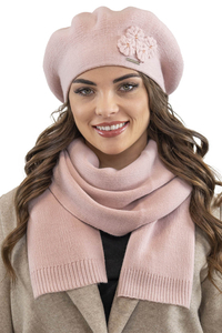 Vivisence Damen Mütze mit Schal Mit Blume Applikation Wärme An Wintertagen 7006, rosa