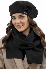 Vivisence Ensemble Béret Et Écharpe Pour Femme Automne et Hiver En Laine  Style Classique Élégant Avec Application Florale Idéal Pour Les Froides Journées Cadeau Parfait 7036Kmpl, noir