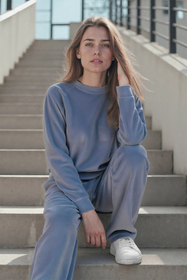 Vivisence Women's Velour Sweatshirt Long Sleeve Crew Neck Lounge Top Soft Cotton Casual Pullover Relaxed Fit Jumper Everyday Loungewear Cozy Sportswear 9005,