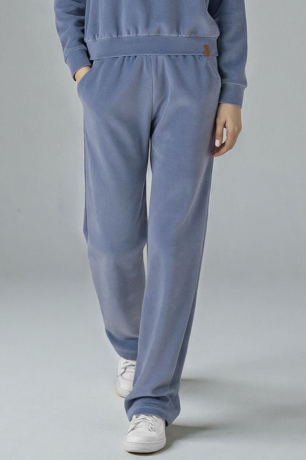 Vivisence Women's Velour Sweatpants Jogging Bottoms Loose Sports Trousers With Side Pockets Elastic Waistband Loungewear Soft Casual Comfortable Bottoms, Blue