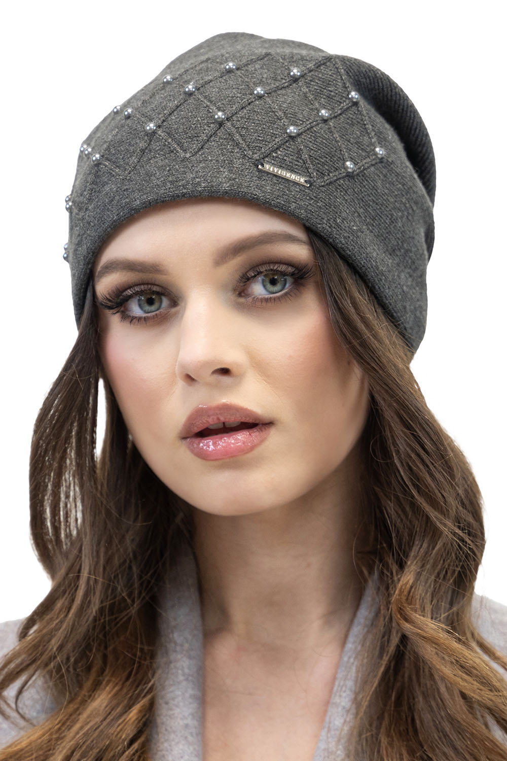 Vivisence Bonnet Et Écharpe Pour L'Hiver Femme Ensemble À La Mode Ajusté Classique Décoratif Avec Perles Tissage Et Laine Chaud Élégant Plaque Logo Confort Optimal 7002Kmpl, gris foncé