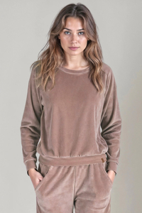 Vivisence Women's Velour Sweatshirt Long Sleeve Crew Neck Lounge Top Soft Cotton Casual Pullover Relaxed Fit Jumper Everyday Loungewear Cozy Sportswear 9005, Beige