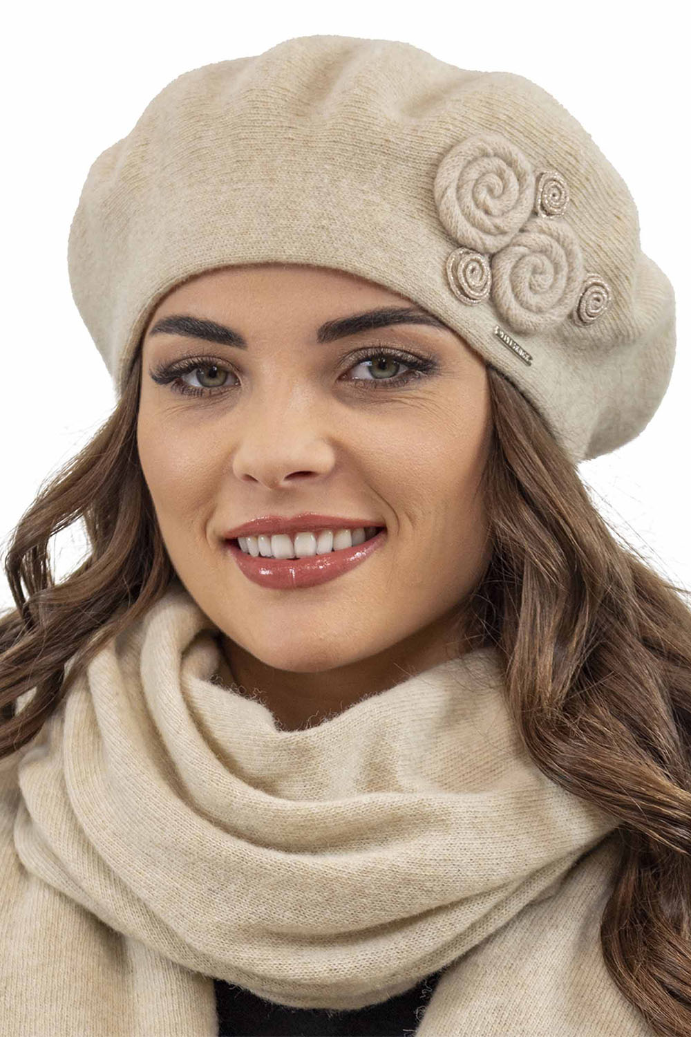 Vivisence Femme Ensemble Élégant Béret Et Écharpe Automne et Hiver En Laine Style Classique Ajustement Parfait Confort Thermique Accessoire Idéal Pour Les Froides Journées 7037Kmpl, beige