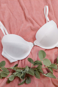 Vivisence underwired smooth backless push-up bra 1040, white