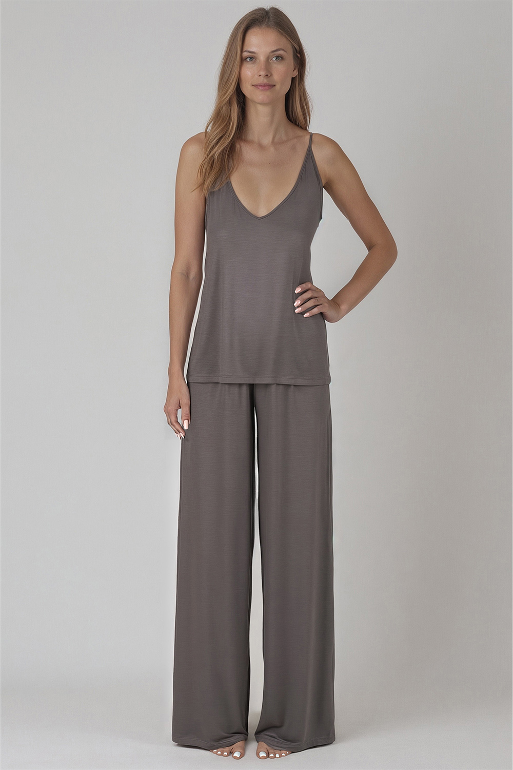 Vivisence Pyjama Set Femme Viscose Bretelles Fines Coupe Ample Confort Nuit 2046, gris