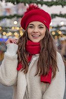 Vivisence Damen Baskenmütze Schal Set Bommel Wolle Warm Elegant Winter 7035Kmpl, rot