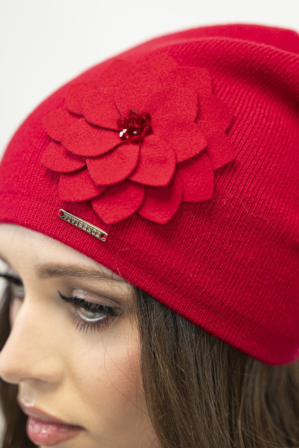 Vivisence Classic Winter Hat For Women Warm And Cozy Wool 7010, red