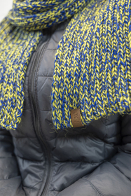 Vivisence Écharpe Pour Femme L'Automne et L'Hiver Longue Bicolore À La Mode En Fil Chaud Doux Parfaite Pour Les Froides Journées D'Hiver S'adapte Aux Tenues Élégantes Et Sportives 7107, jaune