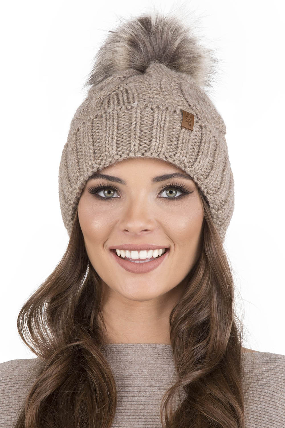 VIVISENCE Wintermütze mit Bommel Damen Warmes Ideal Für Kalte Wintertage 7014, beige