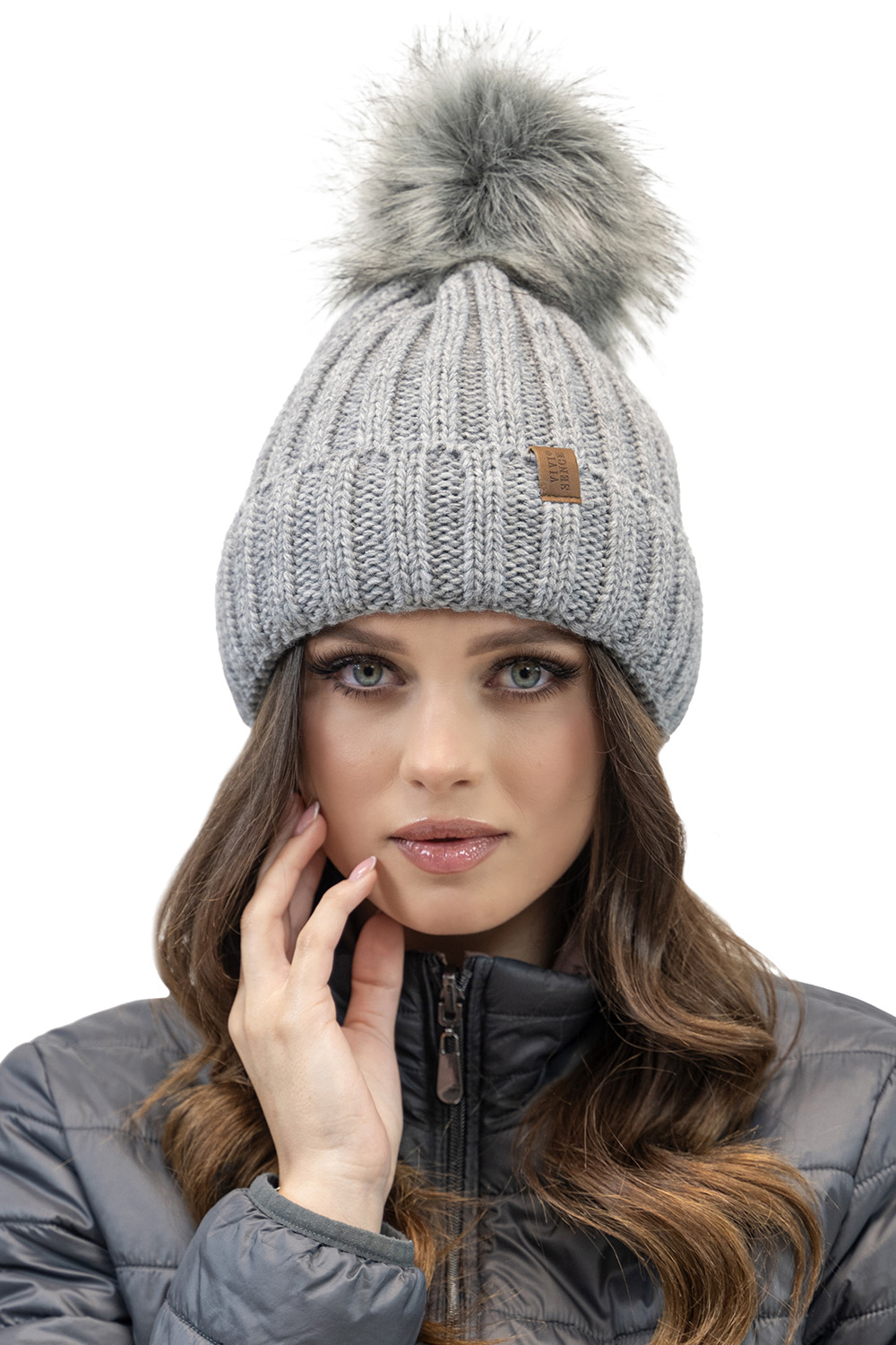 Vivisence Bonnet Pour Femme L'Automne et L'Hiver Ensemble à La Mode Avec Pompon En Fausse Fourrure Et Cache-Cou Pliable Doublé Polaire Avec Patch En Cuir Écologique En Fil Chaud 70100Kmpl, gris clair