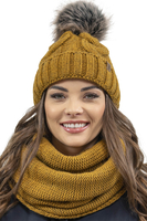 Vivisence Bonnet Femme Et Écharpe Pour L'automne et L'hiver À Pompon Cache-cou Ensemble Classique En Fils Chauds Avec Doublure En Polaire Parfait Pour Les Journées Froides 7014, jaune foncé