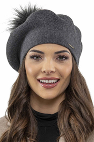 Vivisence Béret Femme Pour L'automne et L'hiver Avec Pompon En Fausse Fourrure Tricoté En Laine Acrylique Doux Chaud Et Confortable Idéal Classique Et Élégant 7035, gris foncé