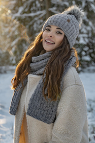 Vivisence Pom Pom Hat For Women Fleece Lined Knitted Winter Style 7015, light grey