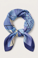 Vivisence Carré de Soie Femme 65 x 65 cm, Foulard en Soie Naturelle 14 Momme, Bords Roulottés à la Main, Bleu/Beige