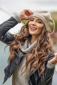 VIVISENCE Damen Baskenmütze Warm und Gemütlich Kälteschutz und Komfort 7005, beige