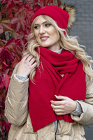 Vivisence Elegantes Damen Winter Set Aus Mütze Und Schal Mit Bommel Aus Warmem Garn Für Frauen Antistatische Perfekte Passform Für Elegante Und Sportliche Outfits, rot
