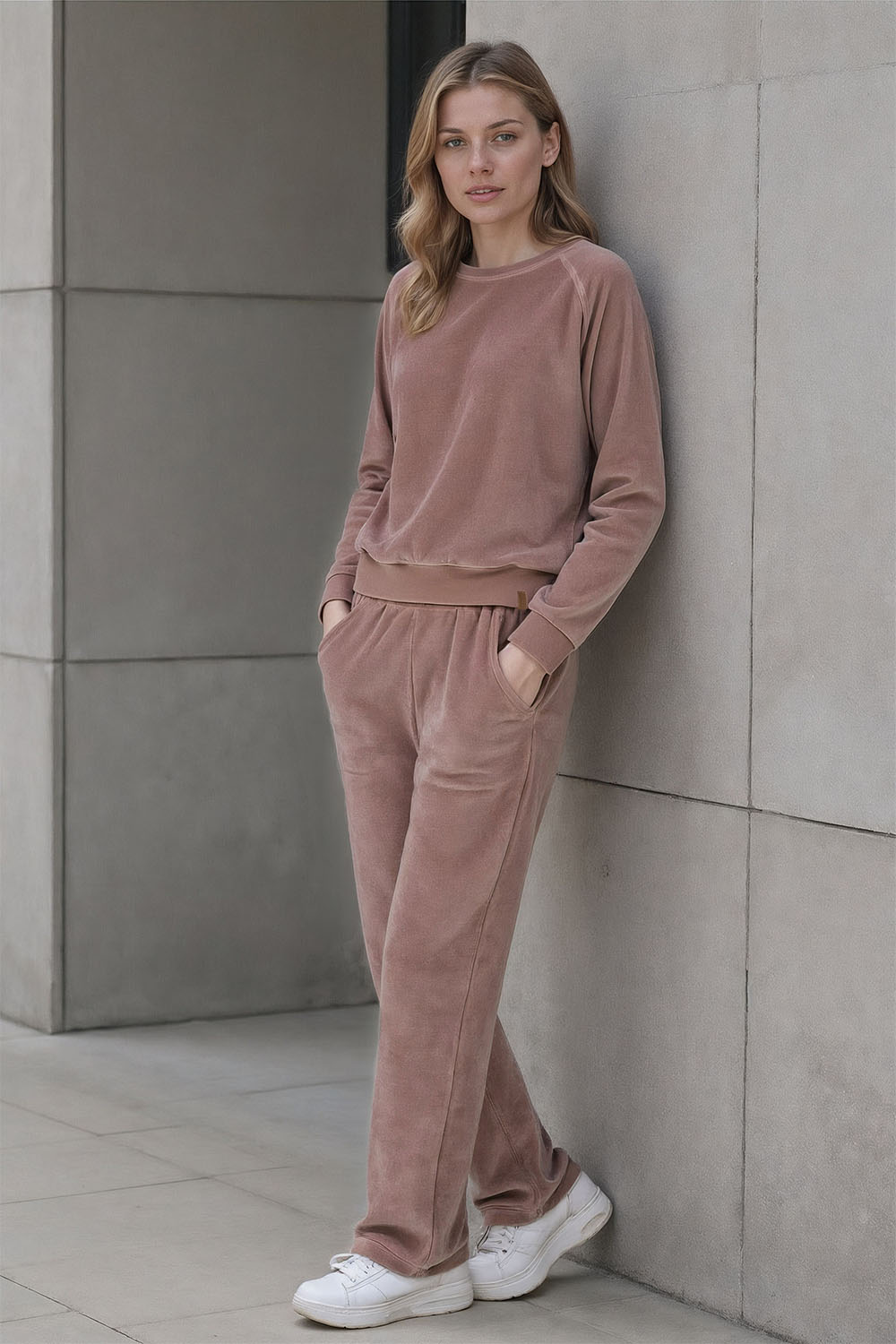 Vivisence Damen Sportbluse Sweatshirt Mit Rundhalsausschnitt Aus Velourstrick Mit Strickbündchen Und Langem Arm Lockerer Schnitt Für Freizeit Fitness Und Alltag 9005, Beige