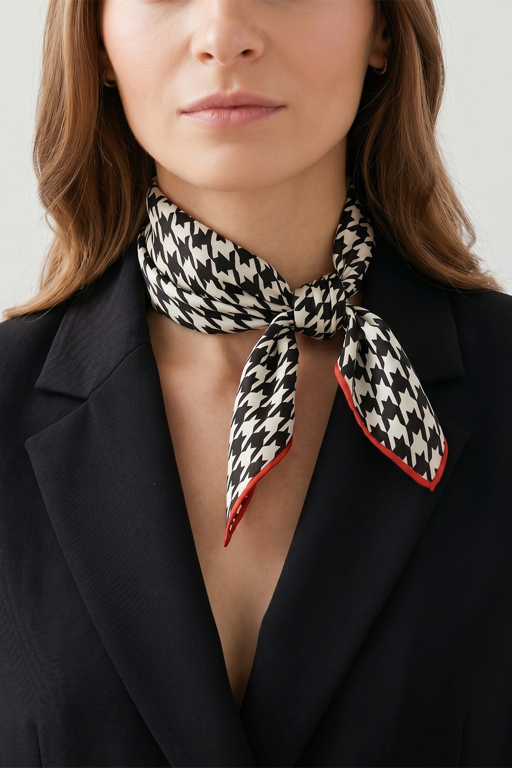 Vivisence Foulard Femme en Soie Naturelle, Carré de Soie 14 Momme, Bords Roulottés à la Main, Motif Pied-de-poule Noir/Blanc, Noir/Blanc/Pied-de-poule