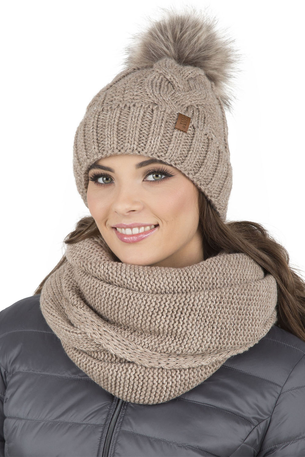 Vivisence Bonnet À Pompon Femme Chaud Et Doux Idéal Pour L’Hiver 7014, beige