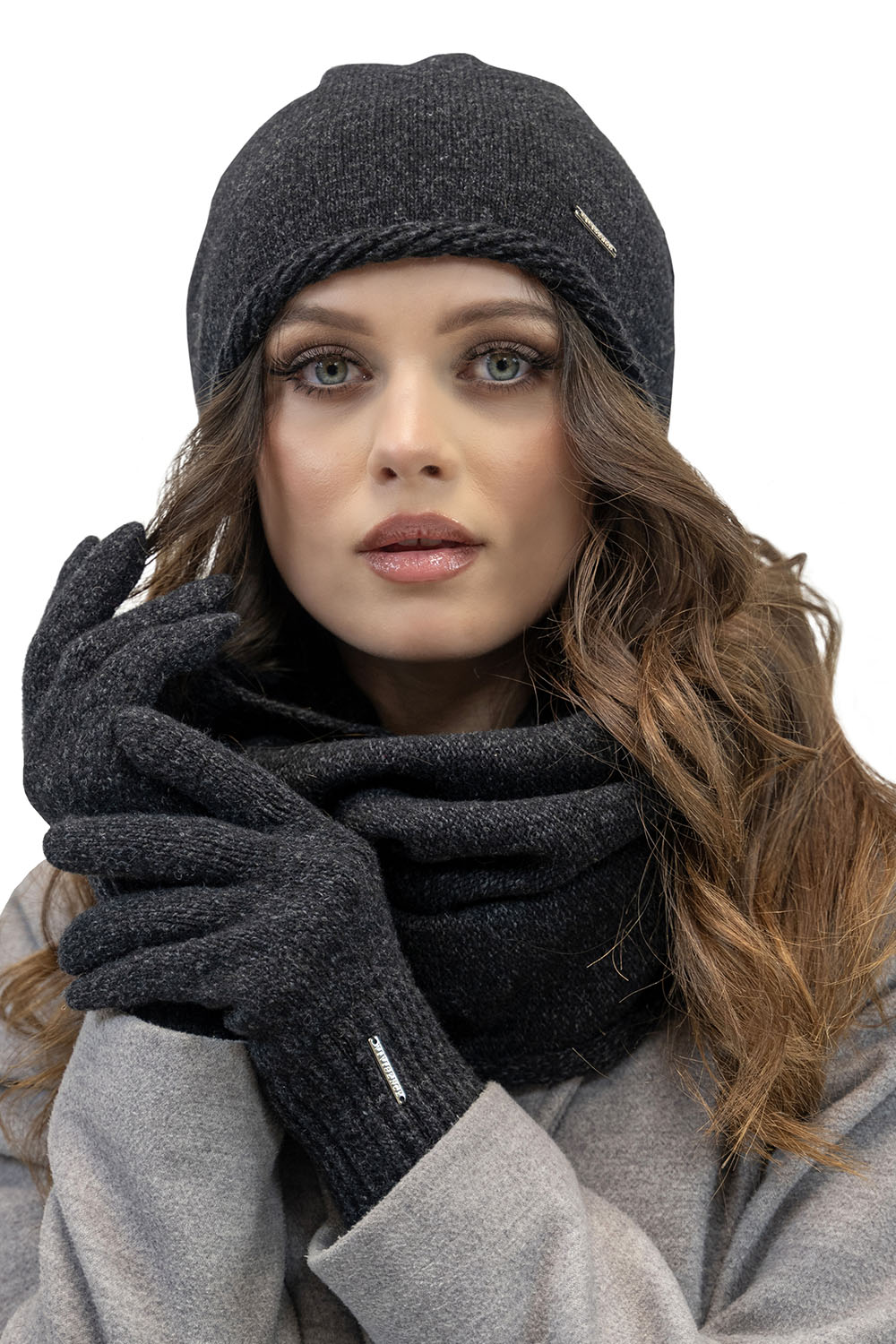 Vivisence Women's Loop Scarf Winter Fashionable Cozy Warm Yarn For Cold Days 7108, black melange