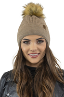 Vivisence Elegant Women’s Winter Set Classic Style Hat with Pom-Pom and Matching Scarf Warm and Static-Free Fabric Perfect for Both Elegant and Sporty Outfits Great Gift Idea, beige