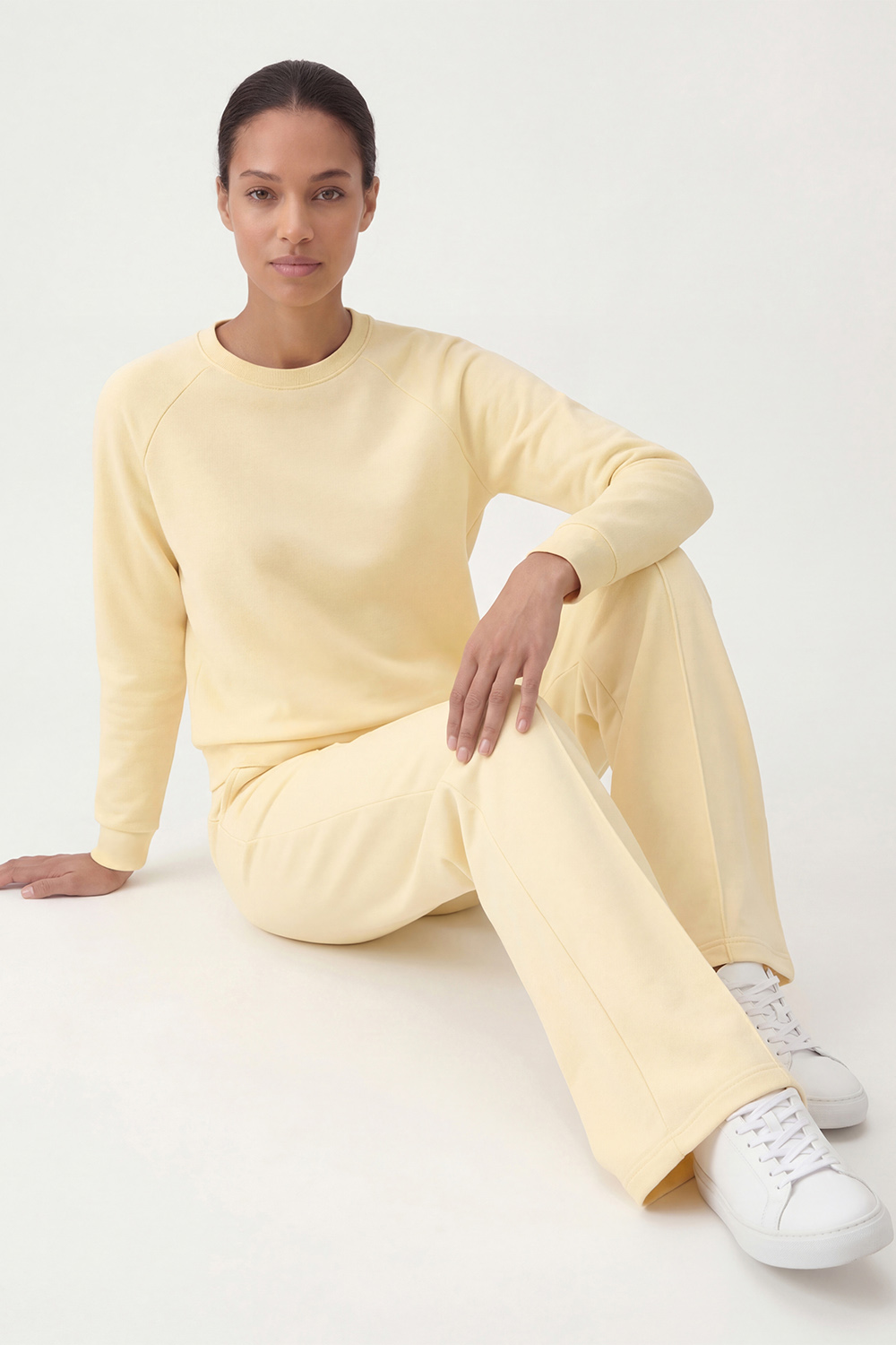 Vivisence Women’s 2 Piece Lounge Set, Crew Neck Sweatshirt and Flared Trousers with Pockets, Soft Stretch Co Ord Set, banana