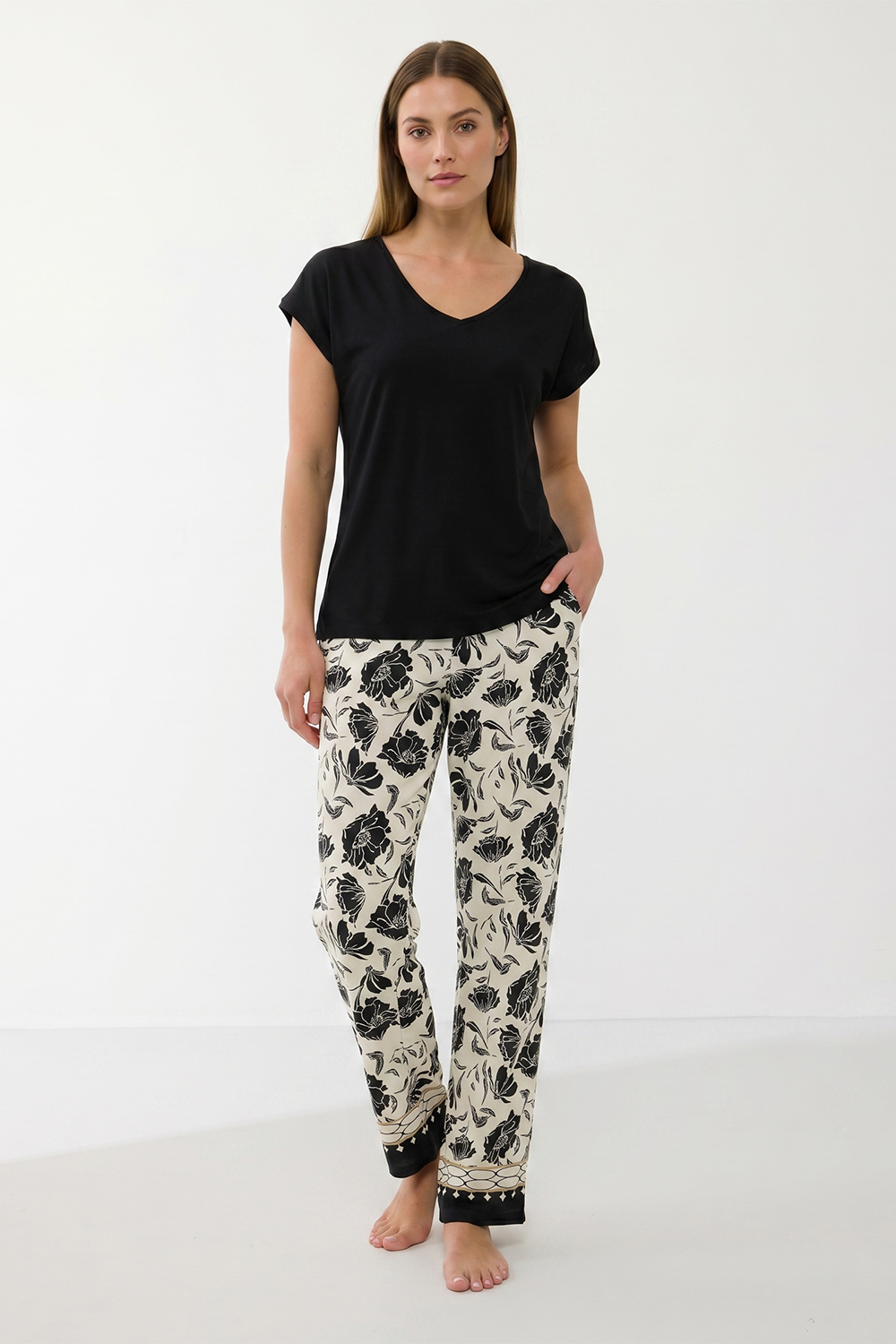 Vivisence Pyjama Femme Modal Et Coton Respirant Confort De Nuit Quotidien, en noir et blanc