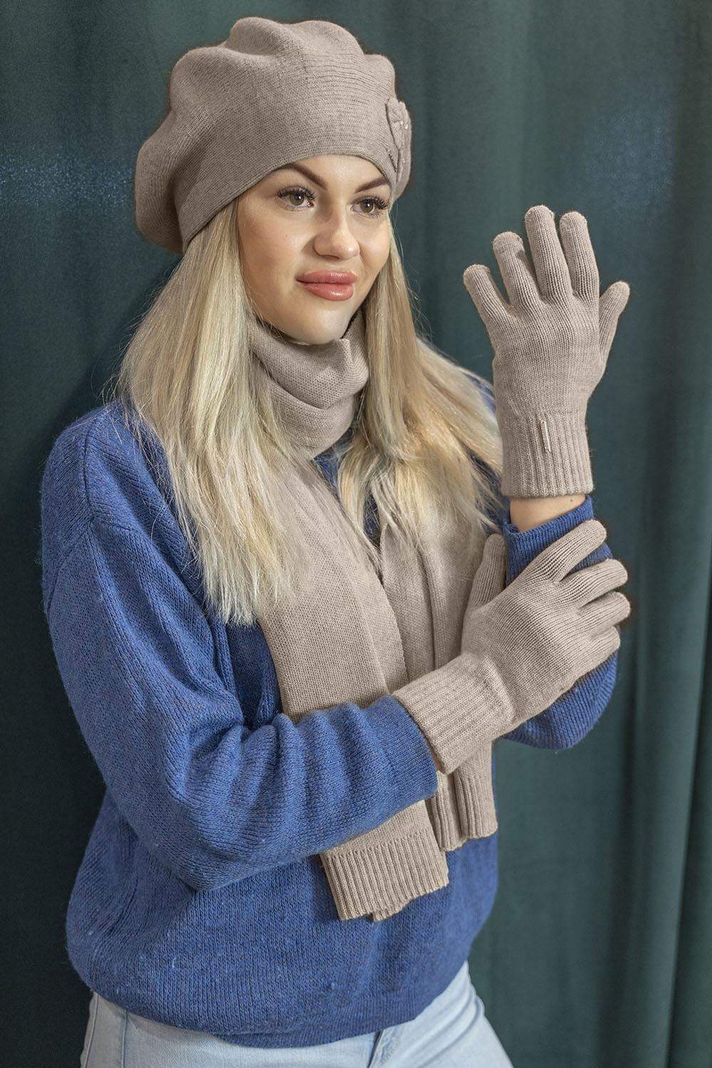 Vivisence Women's Gloves Warm Yarn Perfect For Cold Days 7204, beige