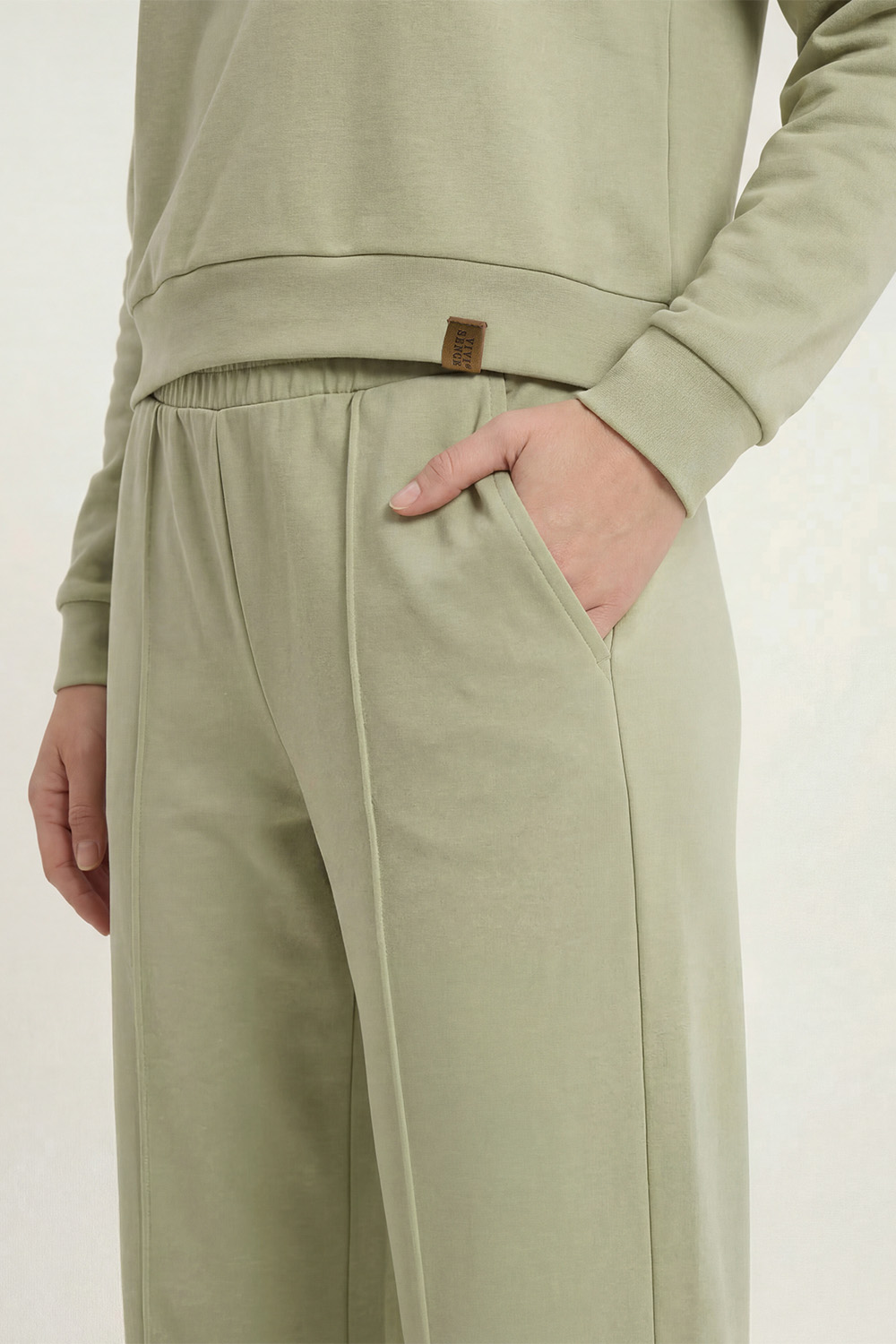 Vivisence Femme Ensemble de Survêtement Sweat Et Pantalon Tissu Extensible Confort Quotidien, olive