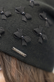 Vivisence Women's Hat Winter Pearls Perfect Fit With Pleats 7089, black