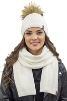 Vivisence Elegantes Damen Winter Set Aus Mütze Und Schal Mit Bommel Aus Warmem Garn Antistatische Eigenschaften Perfekte Passform Für Elegante Und Sportliche Outfits, ecru