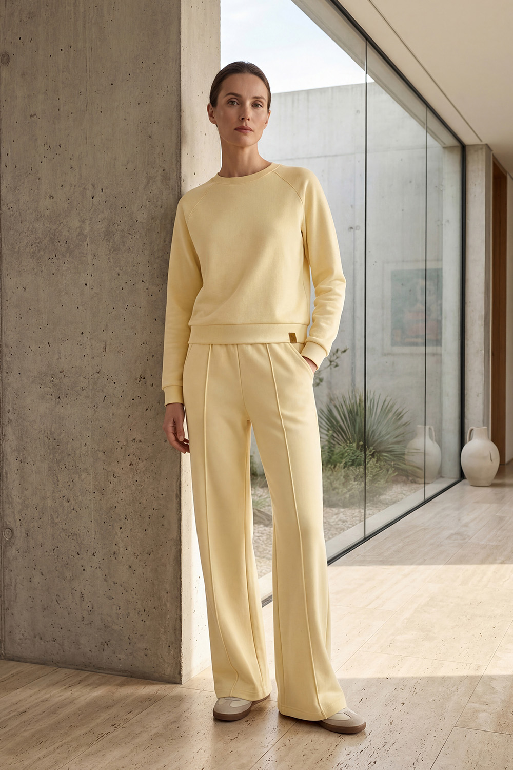 Vivisence Femme Sweat Col Rond Maille Douce Confort Toute La Journée, banane
